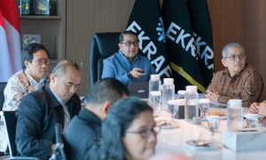 Menteri Ekraf Tekankan Ekonomi Kreatif Kuat dari Daerah saat Audiensi dengan KNIU untuk UNESCO