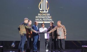 Hadiri IIHF 2025, Menteri Ekraf Dukung Ekspansi Kuliner Halal Indonesia
