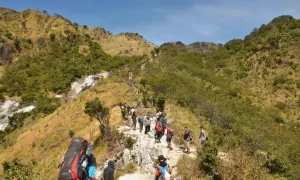 Kemenpar Ingatkan Kembali Pentingnya Kepatuhan terhadap SOP Pendakian