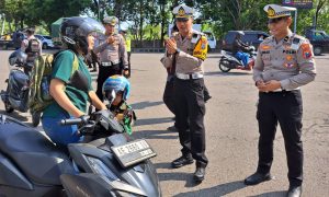 Polres Madiun Gencarkan Ramp Check dan Edukasi Tertib Lalu Lintas