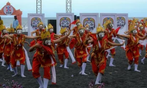 Wamenpar Apresiasi Segoro Topeng Kaliwungu Masuk Karisma Event Nusantara 2025