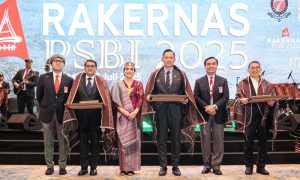Hadiri HUT Ke-18 PSBI, Menko AHY Dorong Menteri Ekraf Optimalkan Potensi Ekonomi Kreatif Samosir