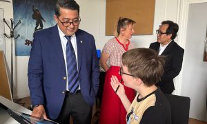 Perkuat SDM Kreatif, Menteri Ekraf Kunjungi GOBELINS School di Paris