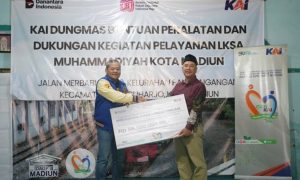 KAI Daop 7 Madiun Kucurkan Bantuan Bina Lingkungan TJSL Sebesar Rp56 Juta