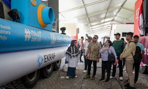 Menteri dan Wamen Ekraf Tinjau Kendaraan Hias Karnaval Kemerdekaan HUT Ke-80 RI