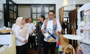 Menteri Ekraf Tinjau 3 Ruang Kreatif Kalsel, Dukung Produk dan Kegiatan Kreatif yang Inspiratif